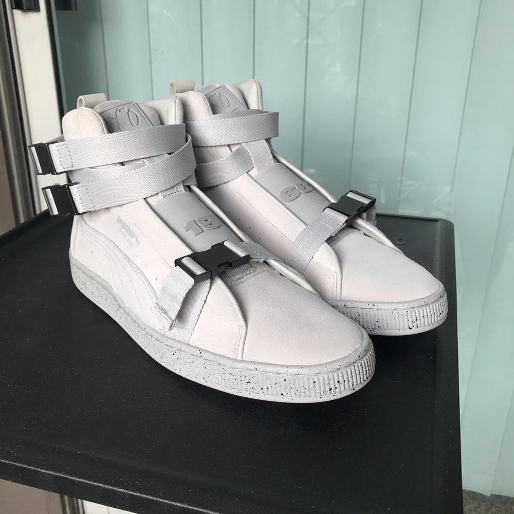 PUMA x XO Suede Classic Sneakers SZ 10